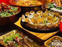 -何师烧烤Pro ·江湖川菜·小龙虾·精酿啤酒(太古里旗舰店)