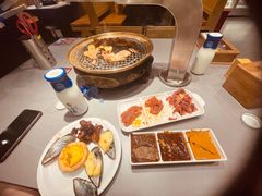 -山焱·炭火自助烤肉(周浦万达店)