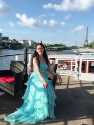 礼服-珠海女王嫁衣馆(珠海左右创意园店)