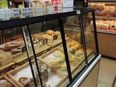 面包甜点陈列柜-盒马鲜生(杭州运河上街店)