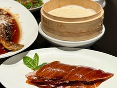 酥香嫩烤鸭-四季民福烤鸭店(外滩外白渡桥店)
