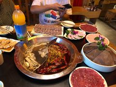 -大龙辣火锅·龙虾·烧烤(湖滨新天地店)