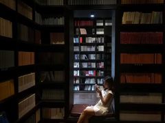 -钟书阁(松江泰晤士小镇店)