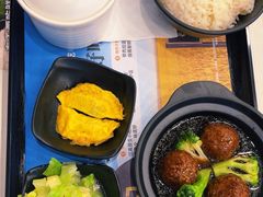 -老娘舅餐厅(黄龙体育中心店)