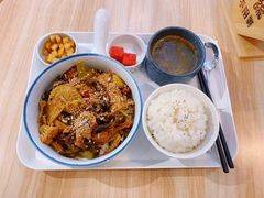 山城麻辣素香锅-轻蔬不用等·素食(江苏路店)