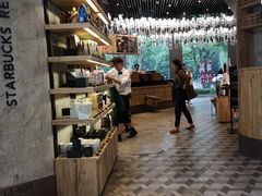 -星巴克臻选(湖滨道店)