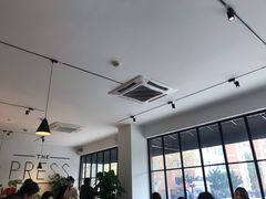 大堂-THE PRESS(复旦大学店)