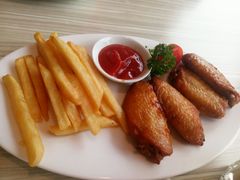-必胜客(WOW贺州灵峰店)