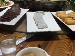 -浪里寻·臻牛养生牛肉火锅(方圆荟店)