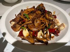 -关东小磨东北菜(漕河泾印象城店)