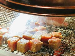雪花牛肉-肉甲韩国木炭烤肉(新壹街1店)