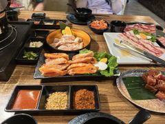 -山居屋炭火烧肉(厚街万达店)