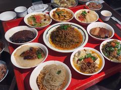 -蓝田九大碗民俗食府(蓝田店)