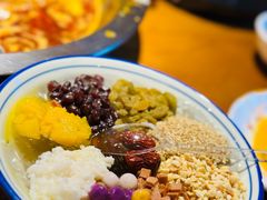 -佬土鹅肠火锅(中建大观店)