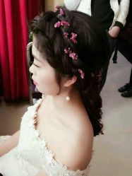 点击看大图 -完美新娘婚纱摄影