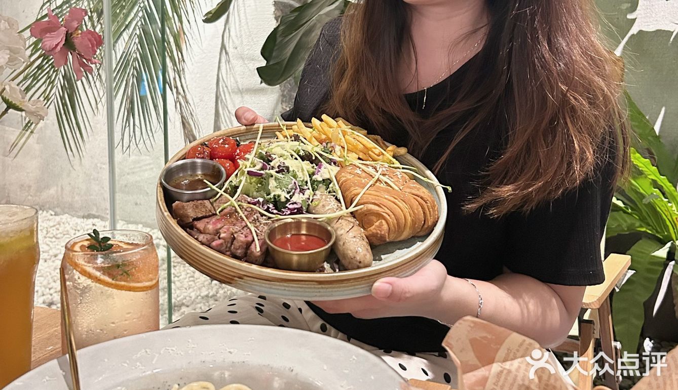 Hapi｜家人们，谁懂啊‼️张槎这个露营式小酒馆太绝了❗️