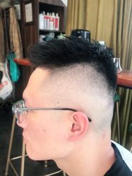 -Libertines barbershop 浪子理发店