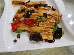 -天天向上素食餐厅(五台山店)