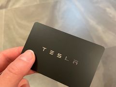 -TESLA 特斯拉(上海太古汇体验店)