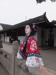 -一揽芳华汉服旗袍体验馆(拙政园店)