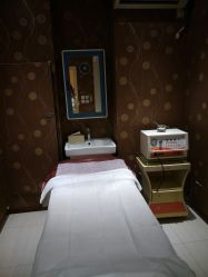 -成都伊贝丝美容美胸SPA会所