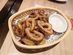 -必胜客(WOW中心城店)