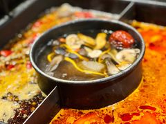 -老牌坊云南鱼豆花火锅(嵩山店)