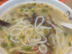 -螺小胖柳州螺蛳粉(钟楼总店)