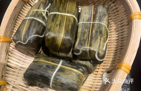 Sichuan Bamboo Leaf Dumplings