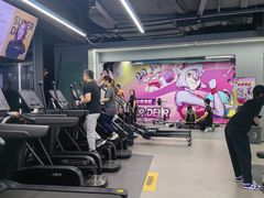 -超鹿运动(五四路恒力城店)