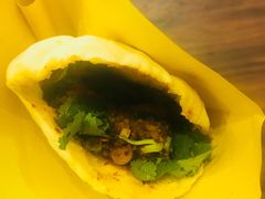 -曾笼笼牛肉饼