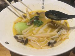 -漆黑觉米粉(三里屯店)