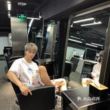 探店TONI&GUY｜时尚潮流的银灰色狼尾