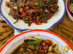 -冶建镜子·老南昌大排档·江西虾王(总店)