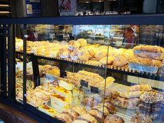 面包甜点陈列柜-华丰贺氏(营迹店)