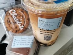 -瑞幸咖啡(华东理工大学商学院店)