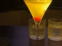 -Mx.cocktail bar
