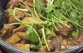 Braised Goose Feet and Wings