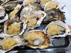 -蚝哥花姐湛江烤生蚝(美丽湾市场店)