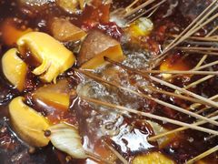 传统锅底-马路边边串串香(双井直营店)