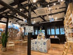 -猫的天空之城概念书店(杭州南宋御街店)