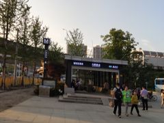 -马鹦路(地铁站)