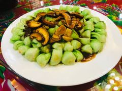 -闯关东东北农家菜(崂山石老人店)