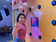 -不可思议减压馆·解压博物馆·摔碗发泄·团建定制