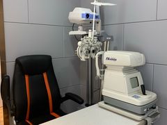 -翰佐蔡司小乐圆·依视路星趣控·暴龙眼镜折扣店