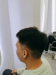 -D.G造型·烫发染发接发