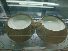 -椰爺爺·椰子冻砵仔糕