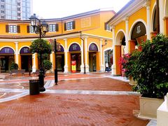 -佛罗伦萨小镇广佛名品奥特莱斯(疏港路店)