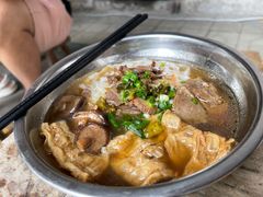 -炳记牛味粉店(四坊路店)