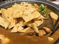 王牌水库鱼头泡饼-真地道京味府·鲜橙烤鸭·北京菜(朝外大街东大桥店)